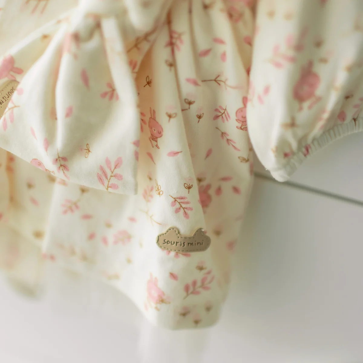L’ensemble robe et bandeau crème avec motifs, naissance - Image 4