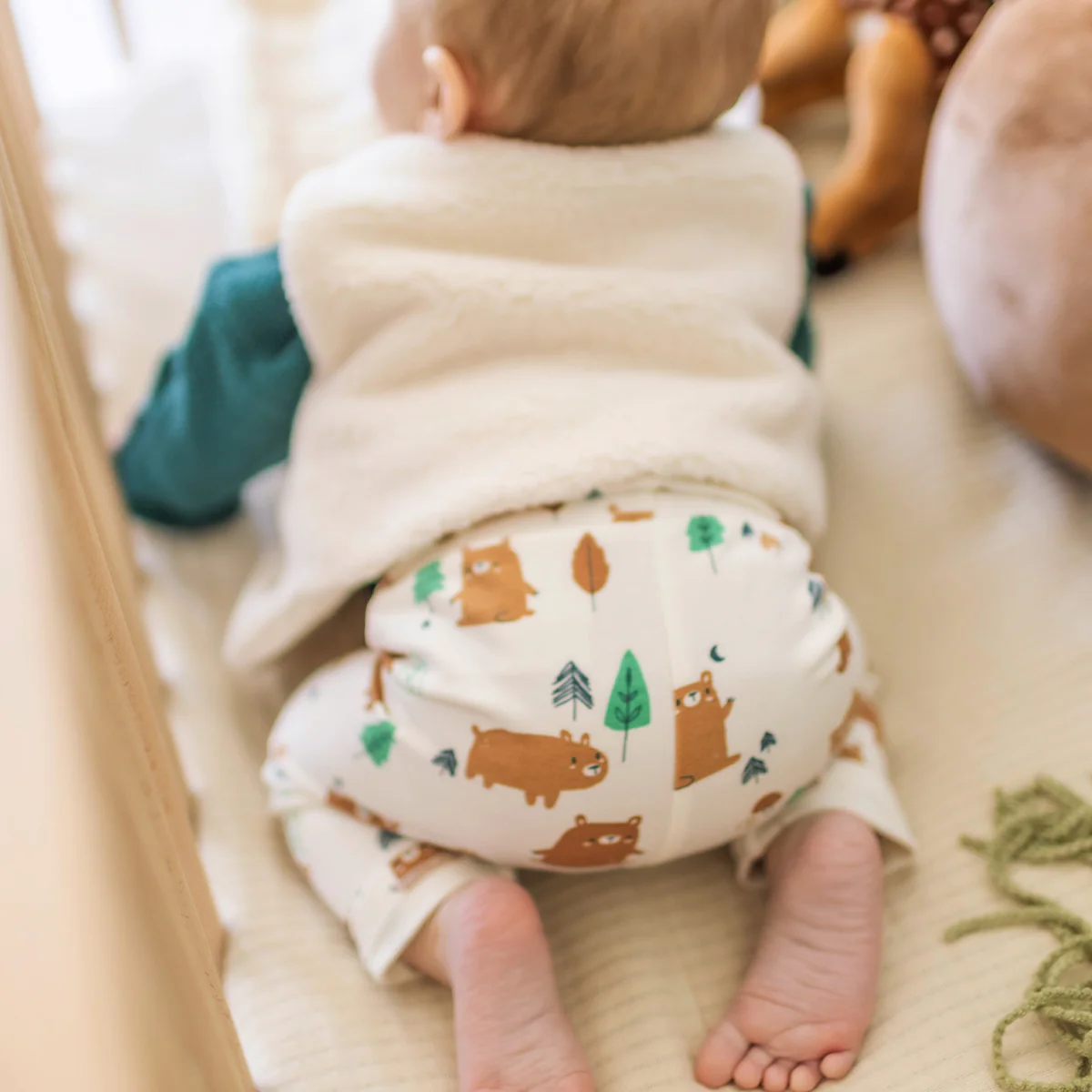 Pantalon évolutif crème à motifs, naissance - Image 3
