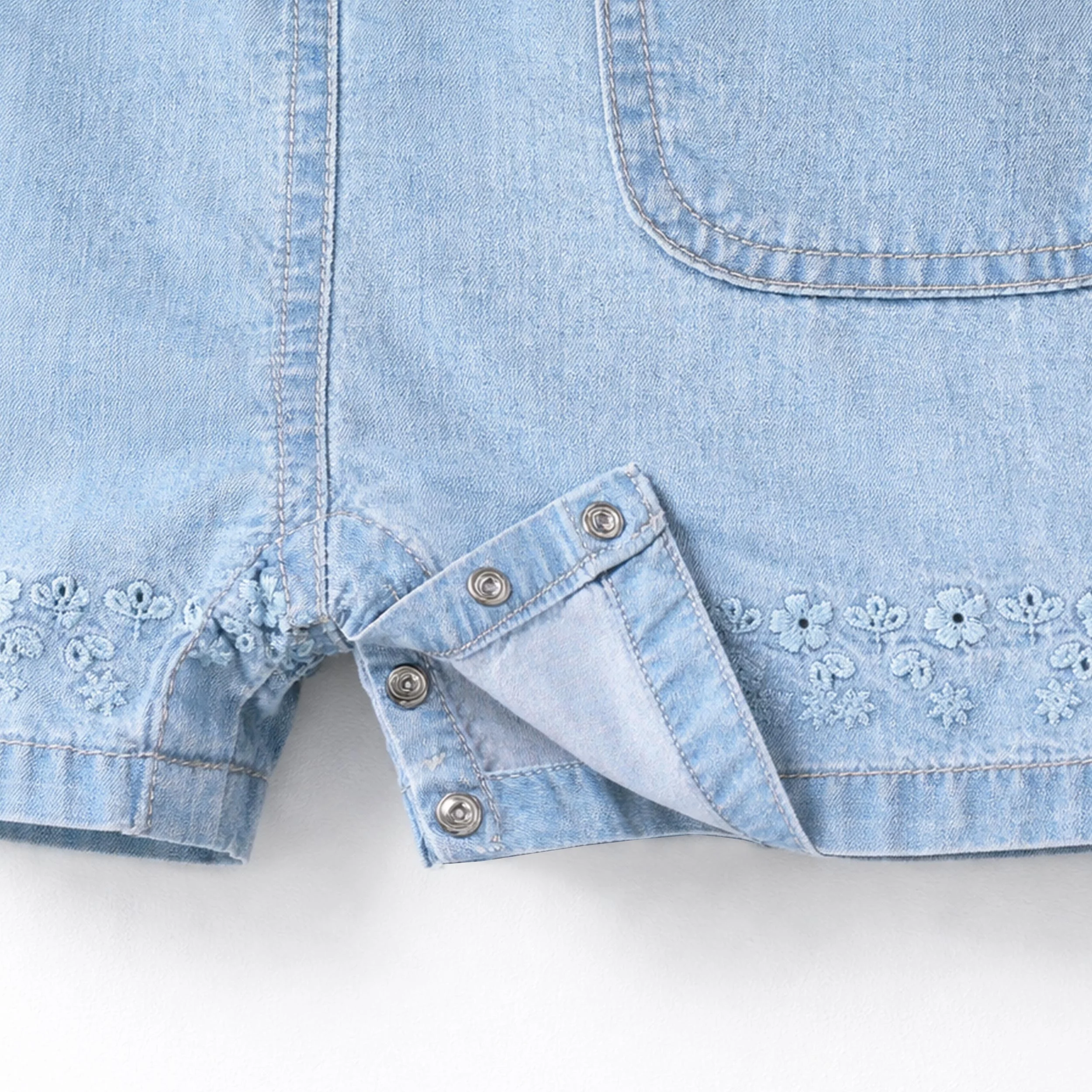Salopette en denim léger, bébé - Image 3