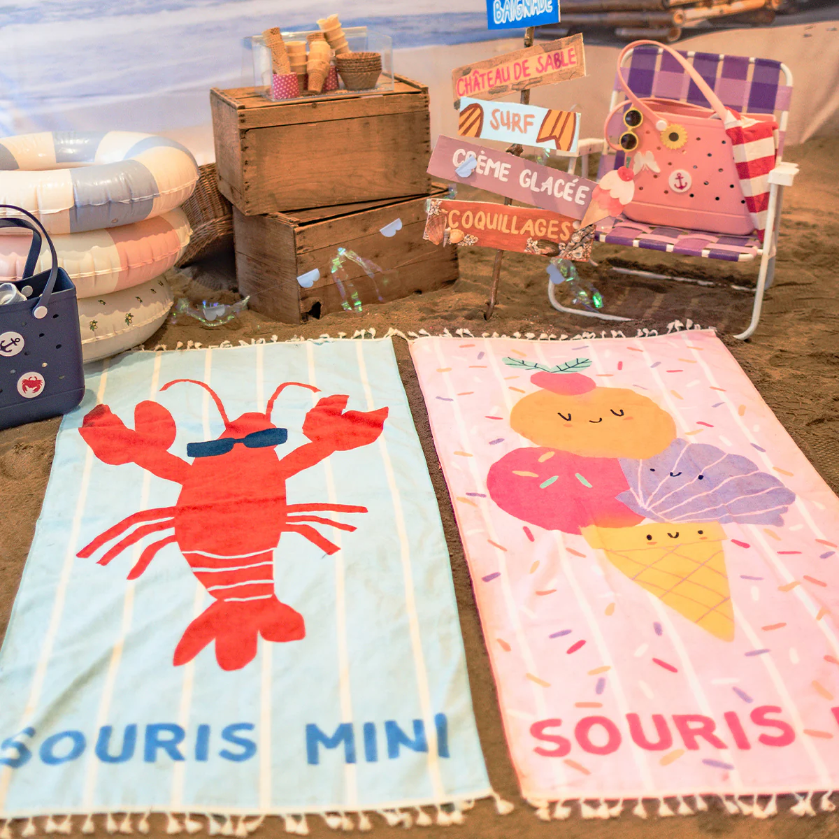 Serviette de plage rose avec rayures, confettis et crème glacée, enfant - Image 3