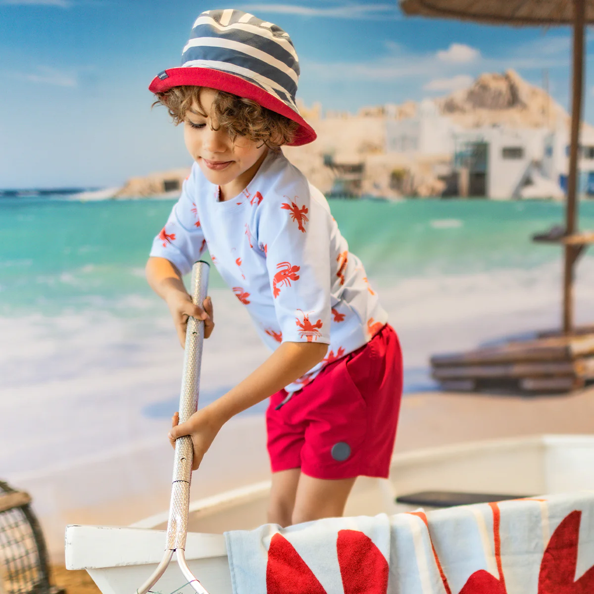 T-shirt de bain bleu pâle à motifs de homards, enfant - Image 4