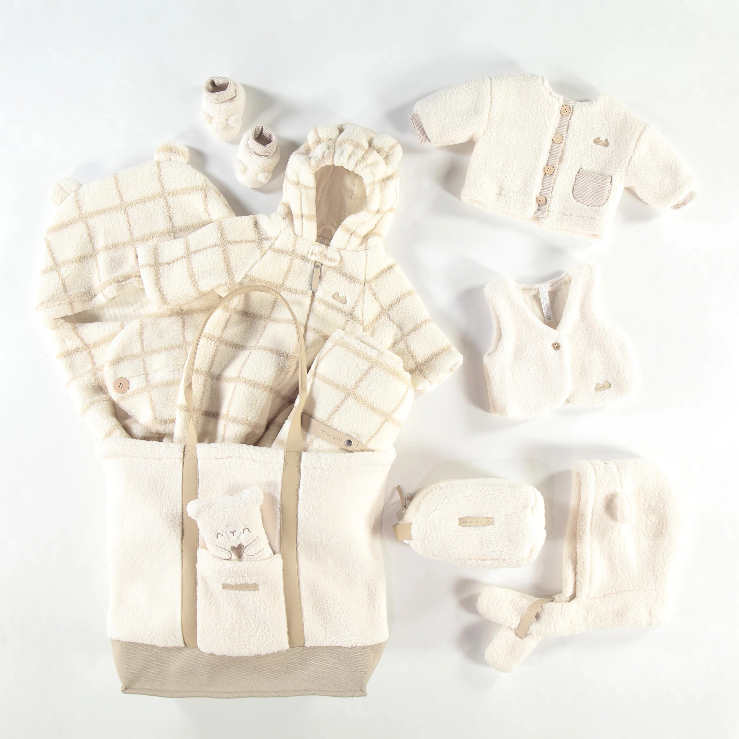 Trousse de toilette crème en sherpa - Image 4