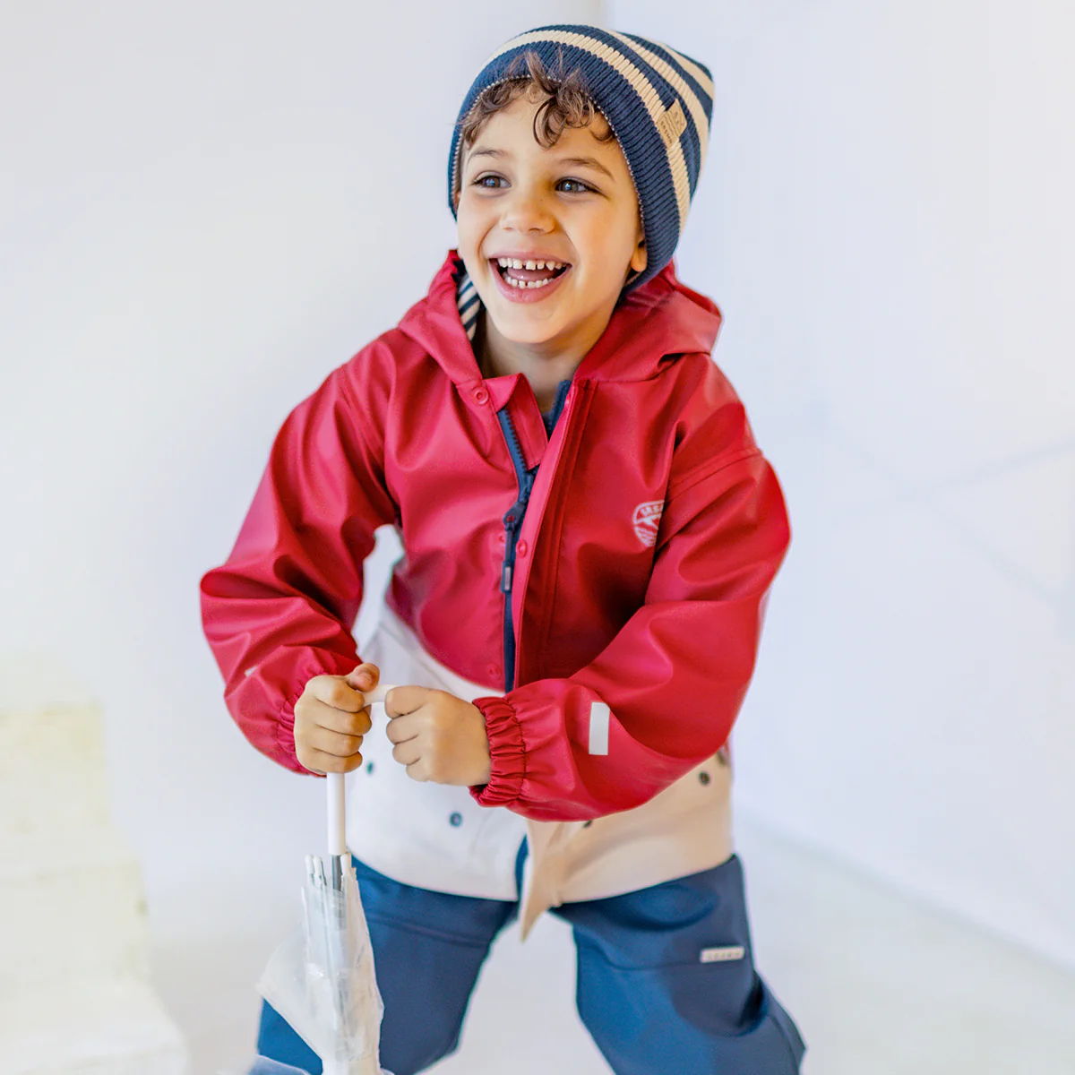 Tuque crème et bleu marine en tricot avec rayures, enfant - Image 2