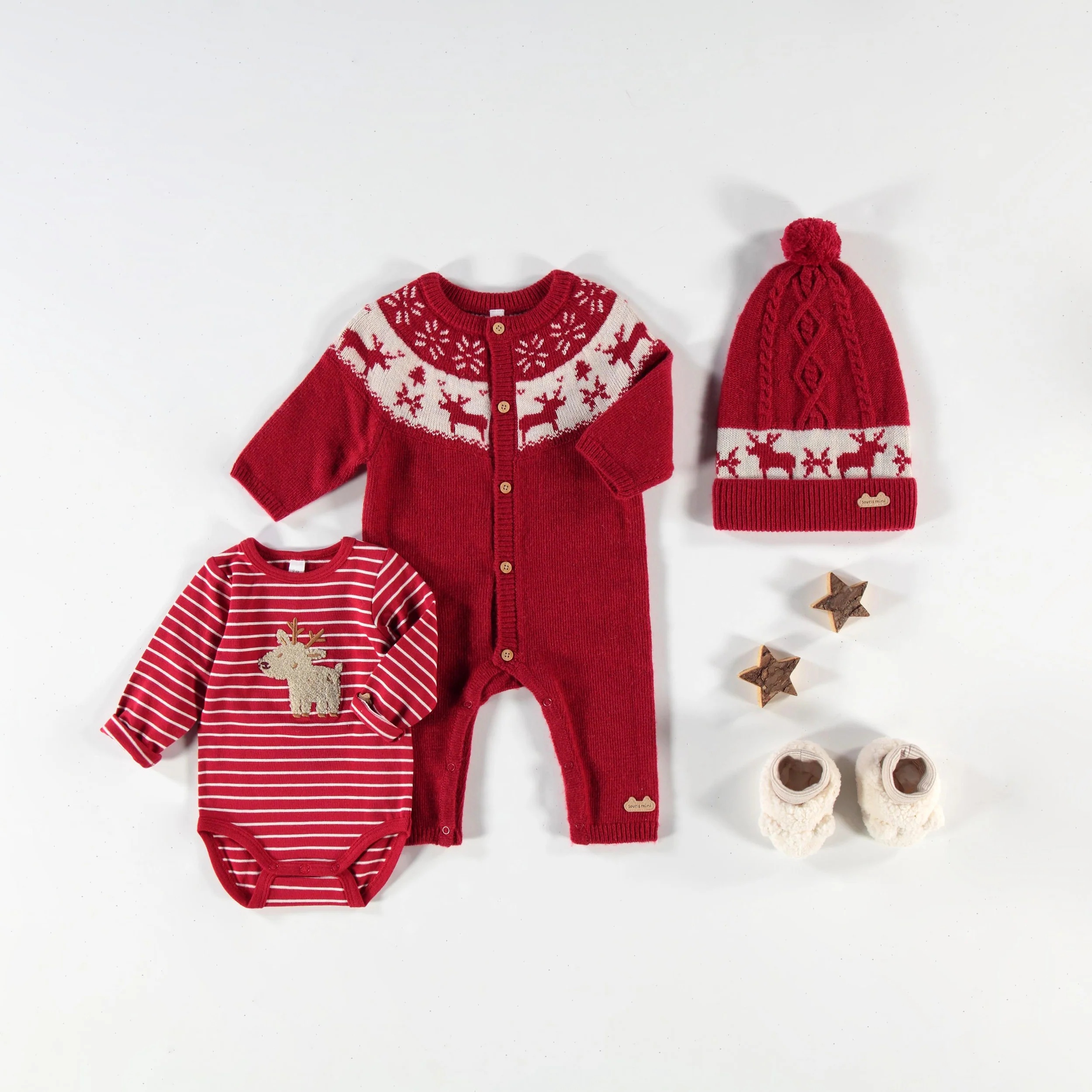 Une pièce rouge en tricot avec motifs jacquard, naissance - Image 9