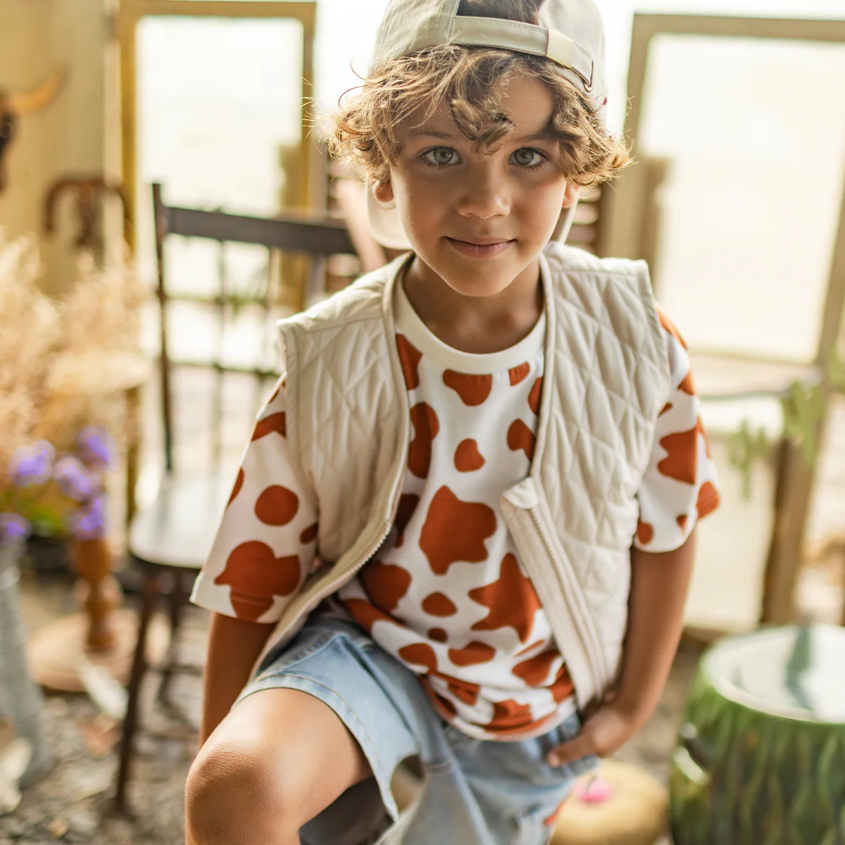 Veste sans manches beige à motif matelassé de losanges, enfant - Image 3